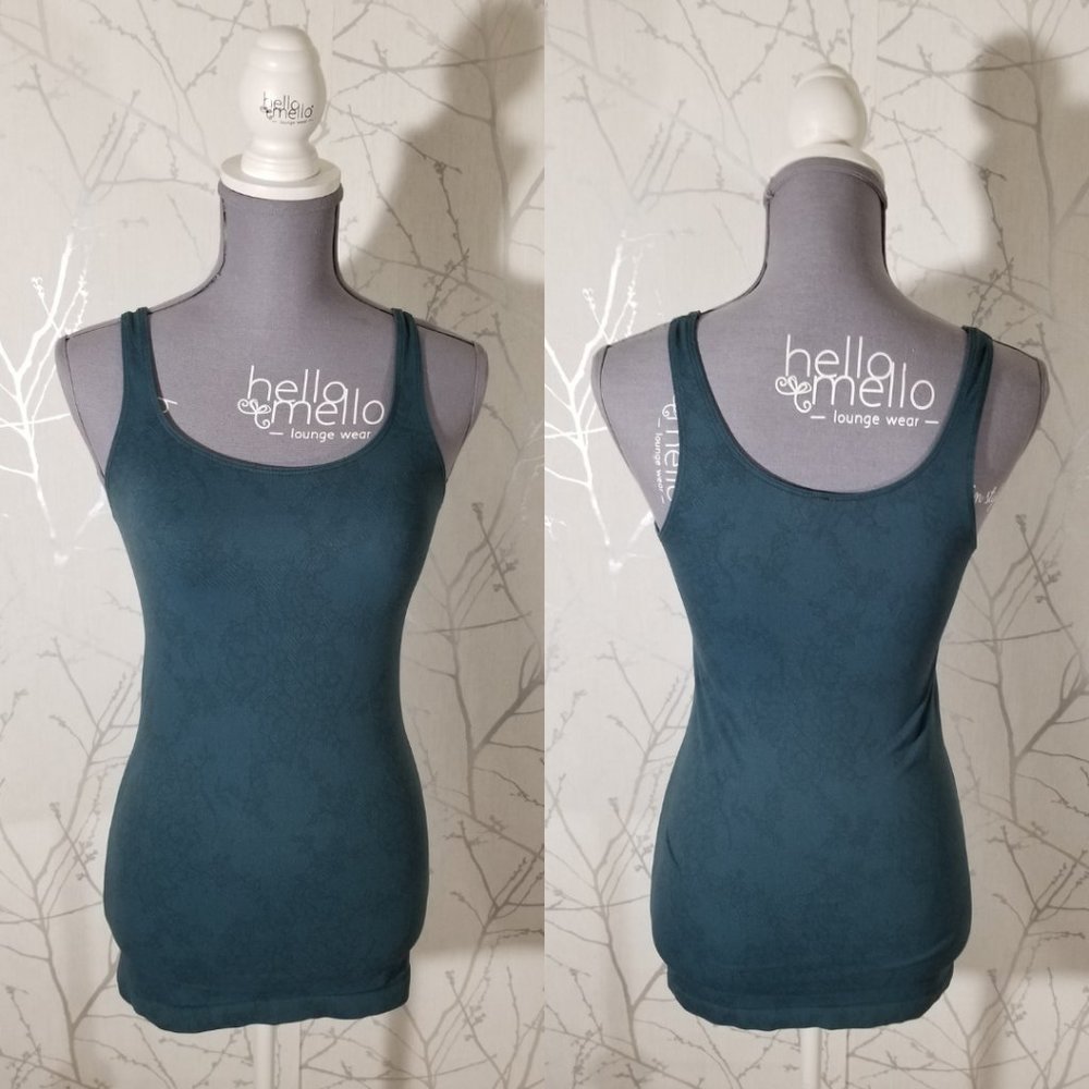 T. Babaton Emerald Green Lace Print Scoop Neck Tank